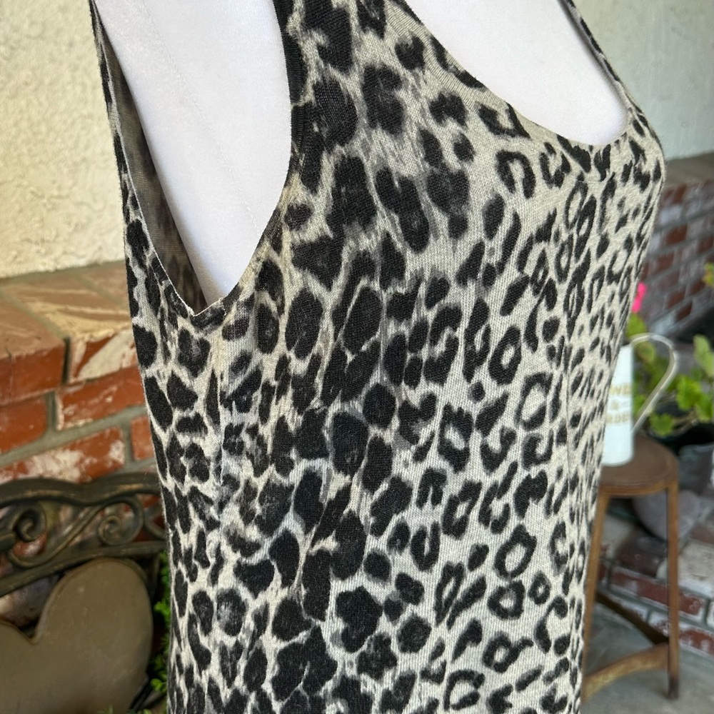 New York & Company Cardigan & Tank Sweater Set; Black & Gray Leopard; Sz Medium - Picture 11 of 16